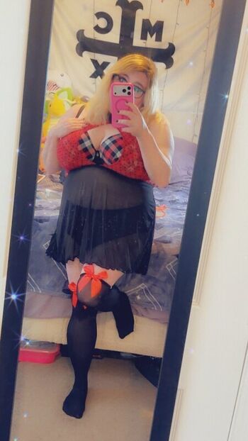 Full leaked Laurieanarchy private onlyfans photo