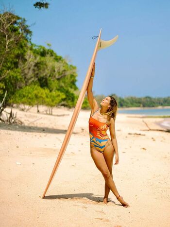 Full leaked Laury thilleman private onlyfans photo