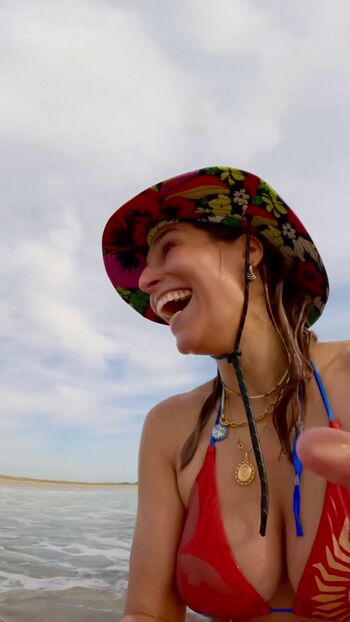 Full leaked Laury thilleman private onlyfans photo