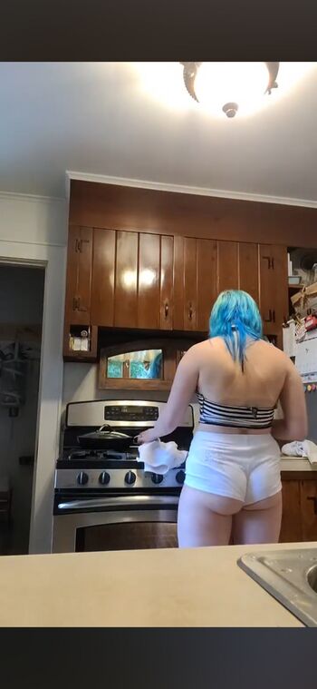 Full leaked Lazerkitty private onlyfans photo