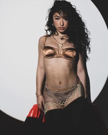Full leaked Lea crigger private onlyfans photo