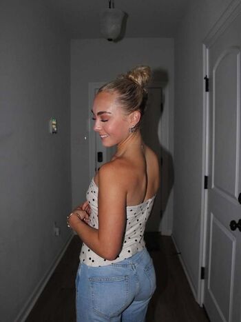 Leah G Miller