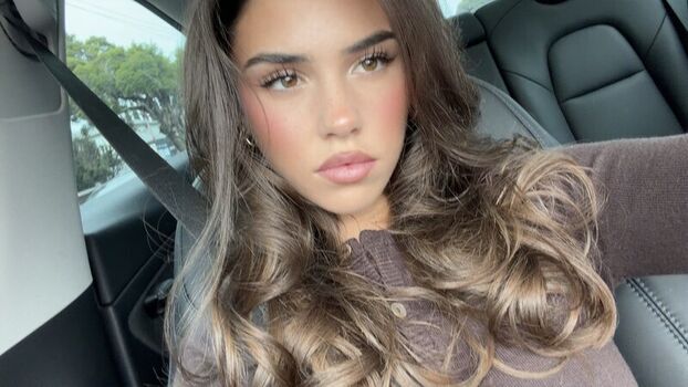 Full leaked Leah halton private onlyfans photo