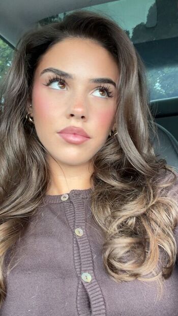 Full leaked Leah halton private onlyfans photo