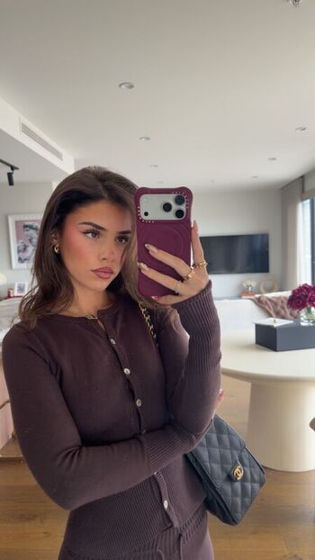 Full leaked Leah halton private onlyfans photo