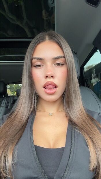 Full leaked Leah halton private onlyfans photo