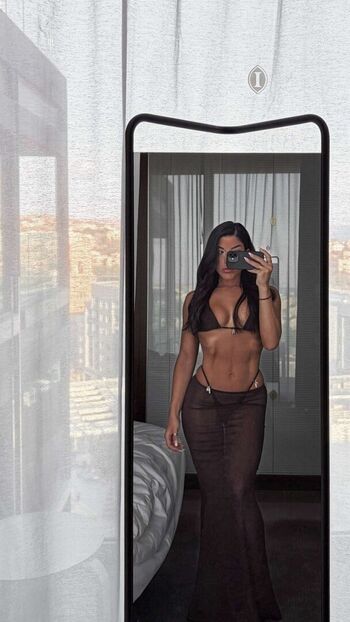Full leaked Leah shutkever private onlyfans photo