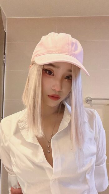 Full leaked Leezipotato page private onlyfans photo