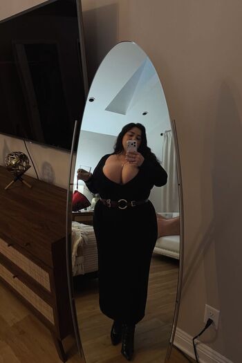 Full leaked Lei lei private onlyfans photo