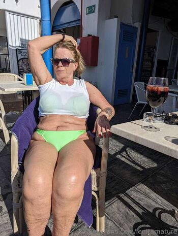 Full leaked Lenitamature private onlyfans photo