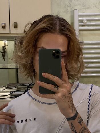 Full leaked Leo varden private onlyfans photo