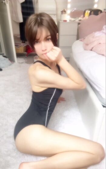 Full leaked Leonie private onlyfans photo