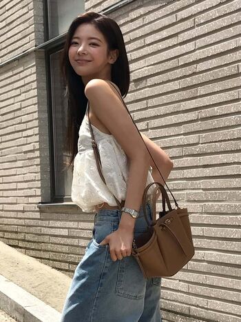 lia_loves___