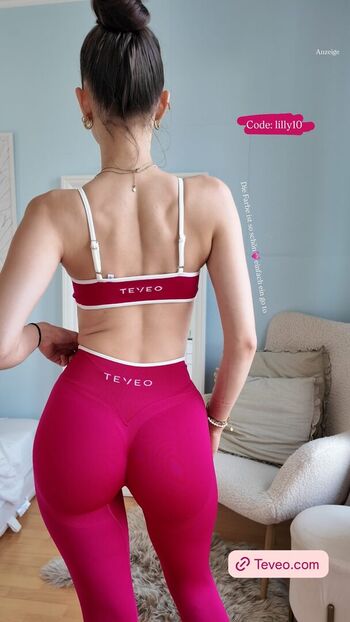 Full leaked Lillyyfayye private onlyfans photo