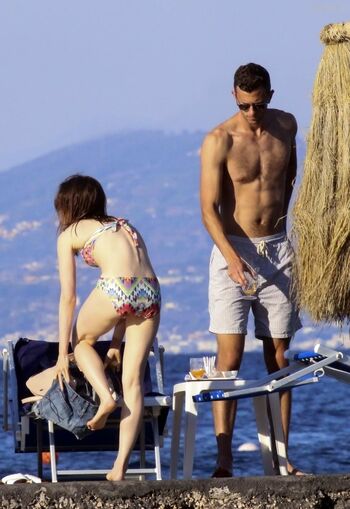 Full leaked Lily collins private onlyfans photo
