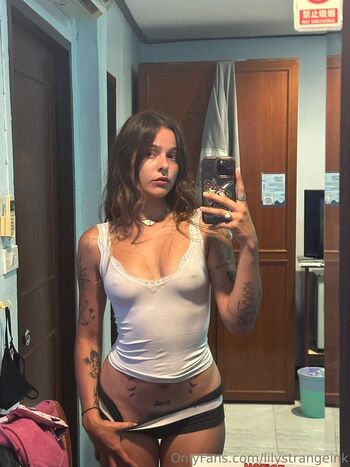 Full leaked Lilystrangeink private onlyfans photo