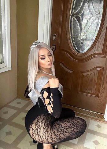 Full leaked Linnddaa private onlyfans photo