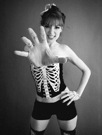 Lisa Foiles