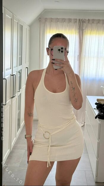 Full leaked Lisa srmst private onlyfans photo