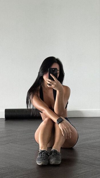 Full leaked Lisahannalee private onlyfans photo