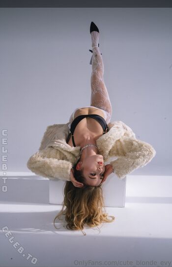 Full leaked Little evy private onlyfans photo