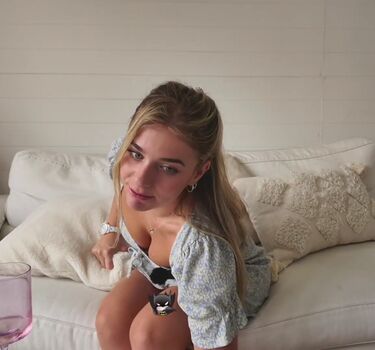 Full leaked Littlebunny x private onlyfans photo