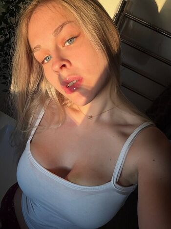 Full leaked Liyastar private onlyfans photo