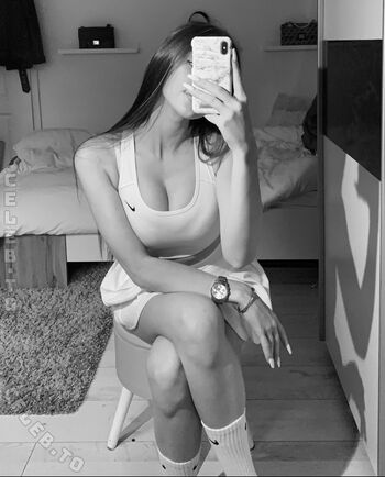 Full leaked Lizezki private onlyfans photo