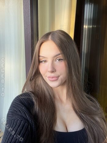 Full leaked Lizezki private onlyfans photo