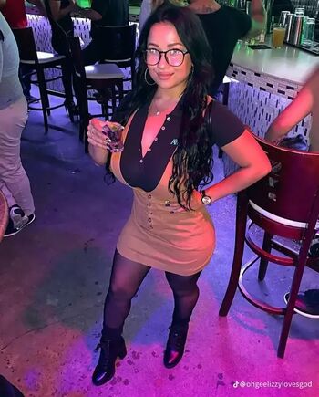Full leaked Lizzywurst private onlyfans photo