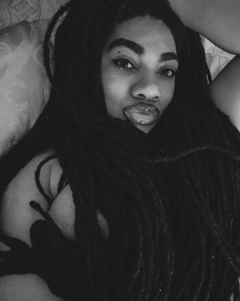 Full leaked Lockedhoneyprincess private onlyfans photo
