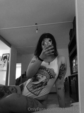 Full leaked Lola deinnn private onlyfans photo