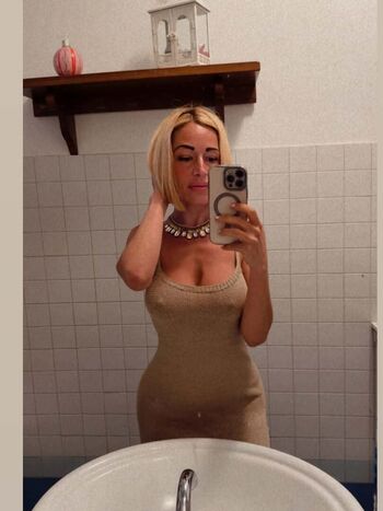 Full leaked Lottiegio private onlyfans photo