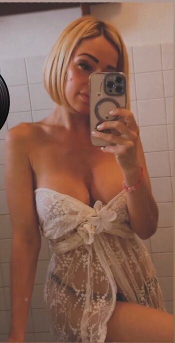 Full leaked Lottiegio private onlyfans photo