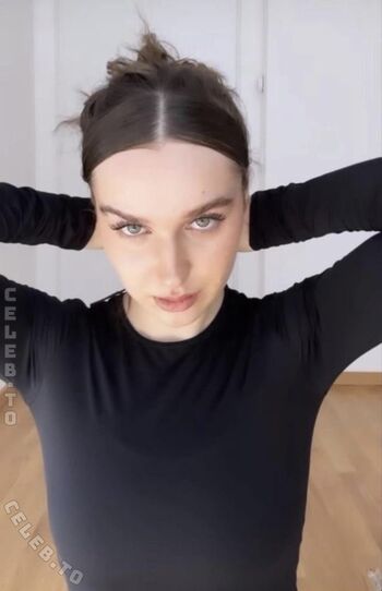 Full leaked Louisa jindaoui private onlyfans photo