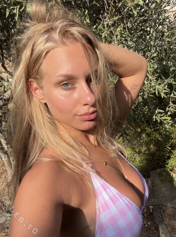 Full leaked Loulou fbl private onlyfans photo