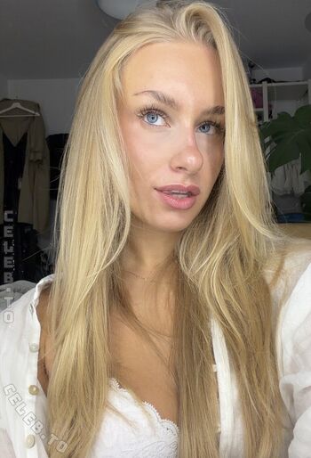 Full leaked Loulou fbl private onlyfans photo
