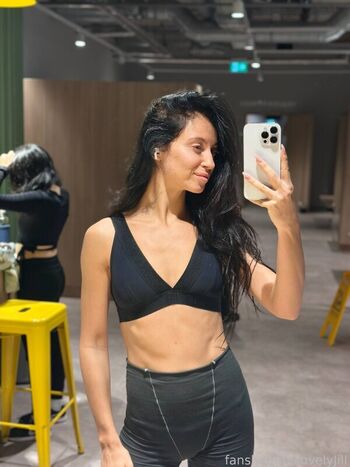 Full leaked Lovelyjill private onlyfans photo