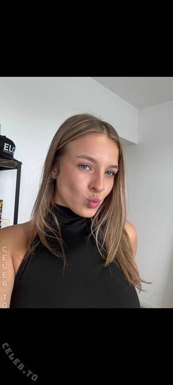 Full leaked Luna sunny private onlyfans photo