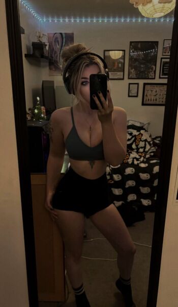Full leaked Luuucy private onlyfans photo