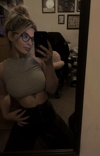 Full leaked Luuucy private onlyfans photo