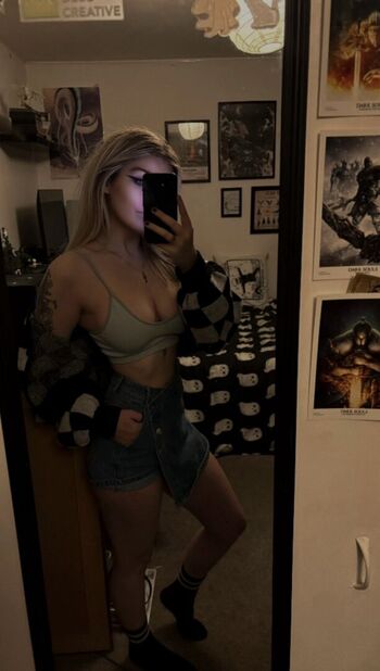 Full leaked Luuucy private onlyfans photo