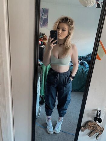 Full leaked Luuucy private onlyfans photo