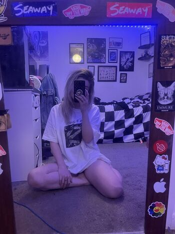 Full leaked Luuucy private onlyfans photo