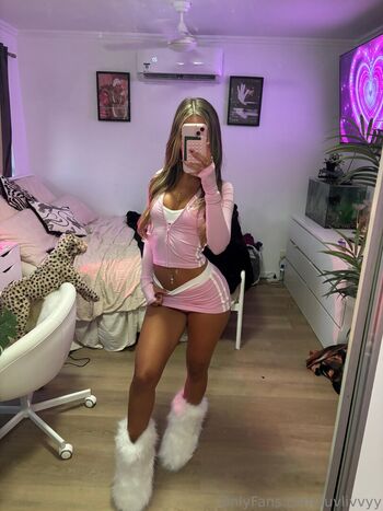 Full leaked Luvlivvyy private onlyfans photo