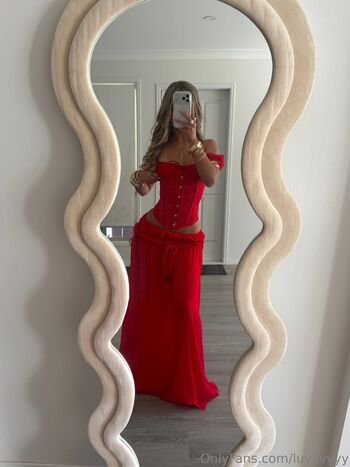 Full leaked Luvlivvyy private onlyfans photo