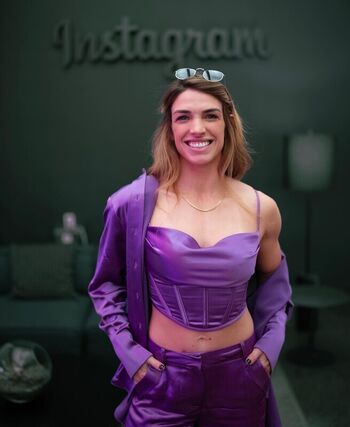 Full leaked Mackenzie dern private onlyfans photo