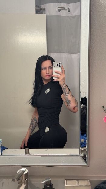 Full leaked Maddyalivia private onlyfans photo
