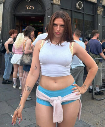 Full leaked Mae muller private onlyfans photo