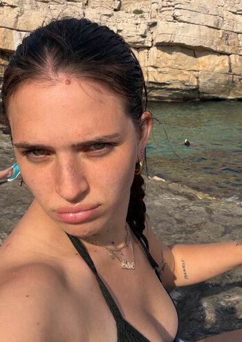 Full leaked Mae muller private onlyfans photo